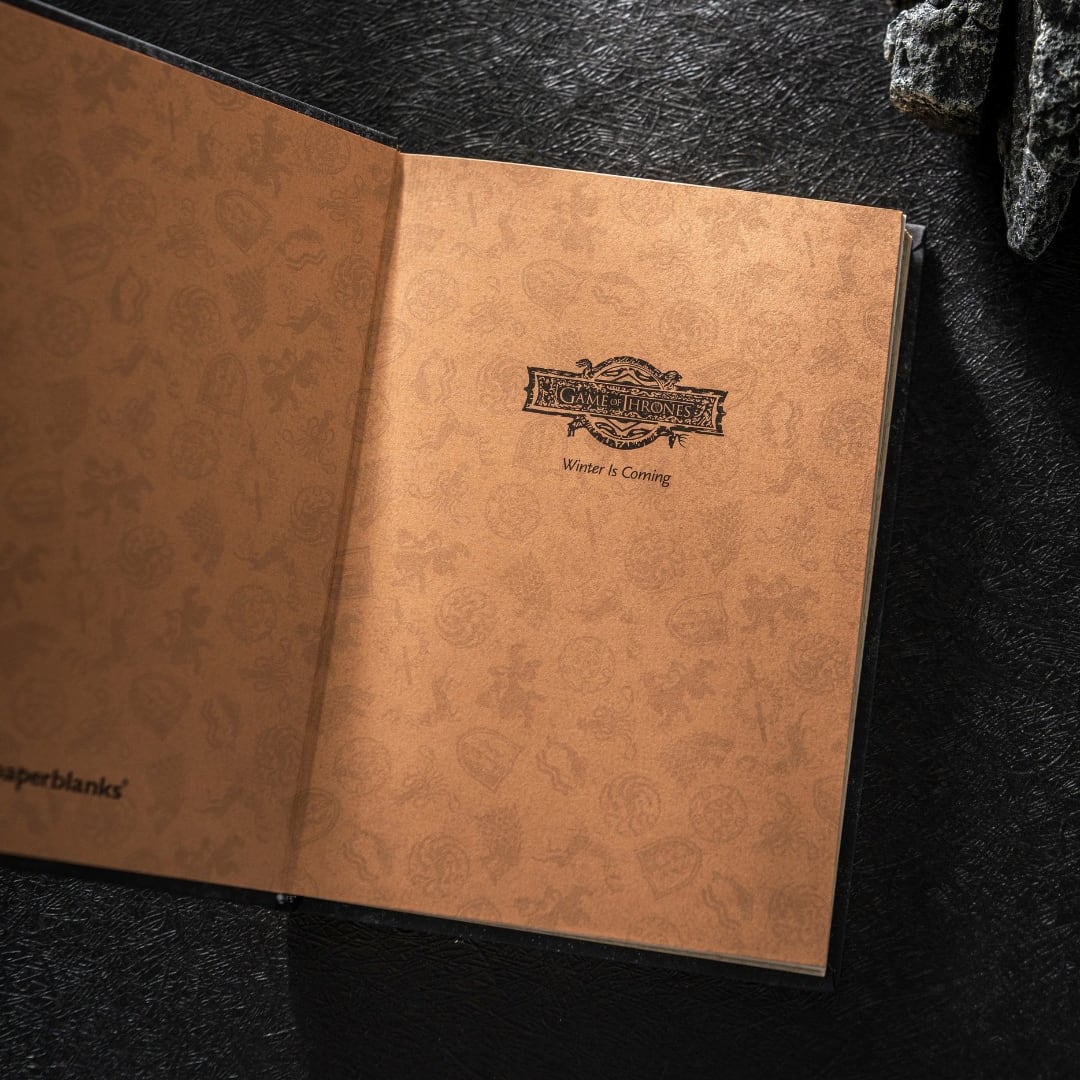 Paperblanks For the Throne Journal - 1e pagina
