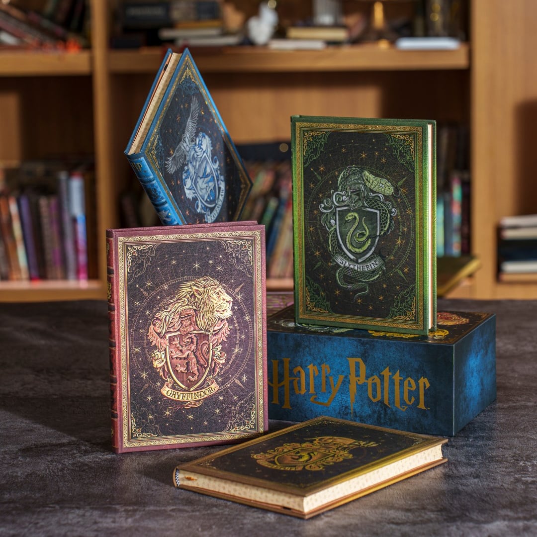 Paperblanks Hogwarts Houses Gift Set - Sfeerfoto
