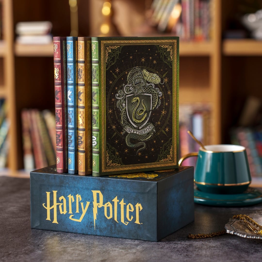 Paperblanks Hogwarts Houses Gift Set - Sfeerfoto