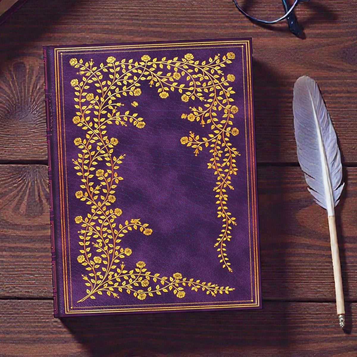 Paperblanks Flexi New York Rose - Notitieboek liggend op een bureau