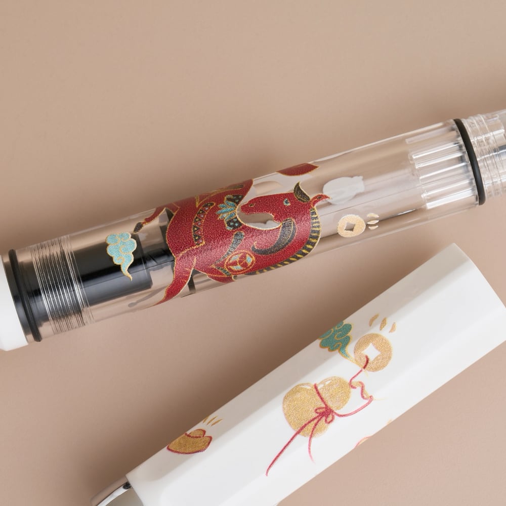 TWSBI Eco Fountain Pen White Horse - Detail van de vulpen