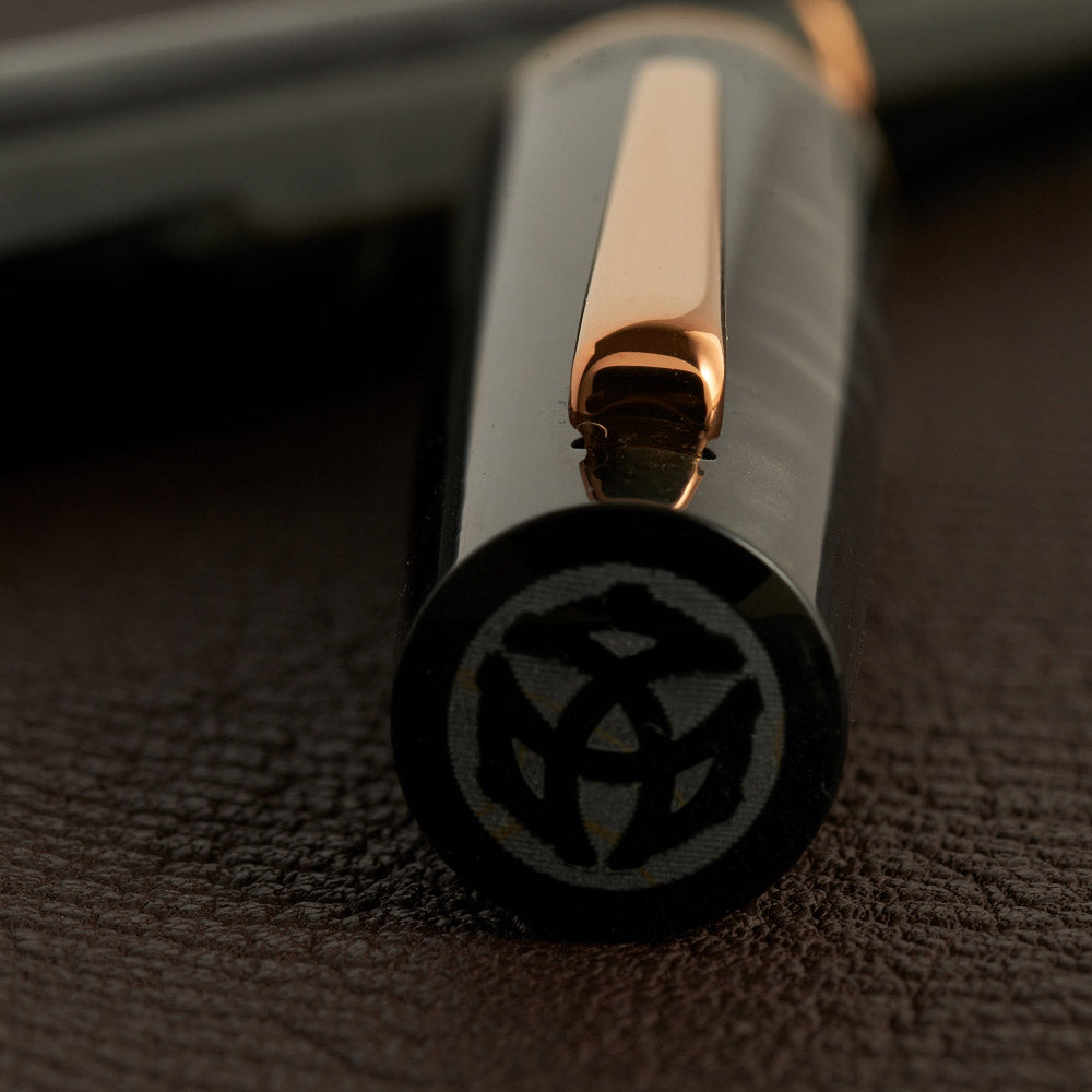 TWSBI Obsidian Fountain Pen = Detail van de dop