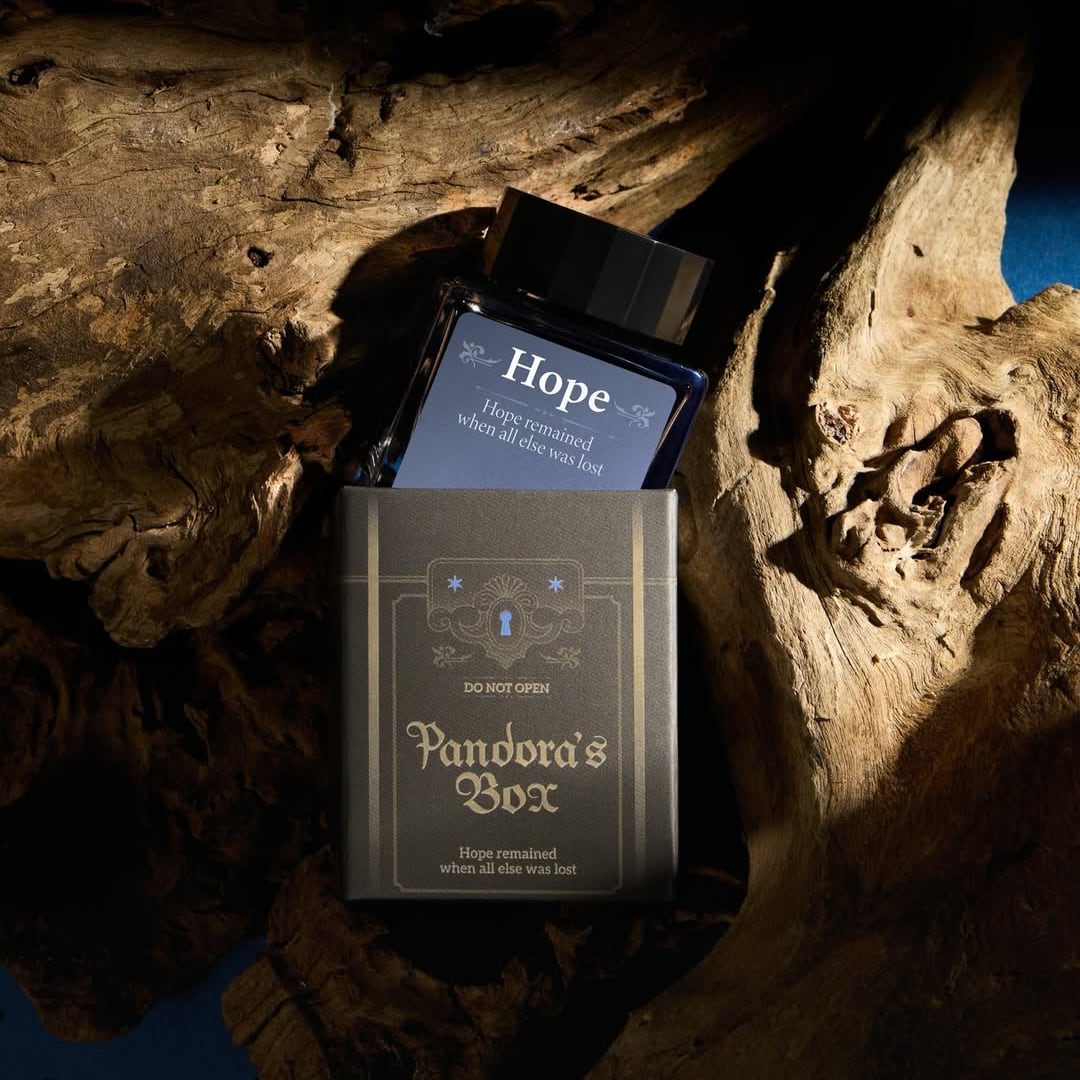 Wearingeul Ink 10ml - Hope (Pandora's Box) - Foto van het doosje en de inkt