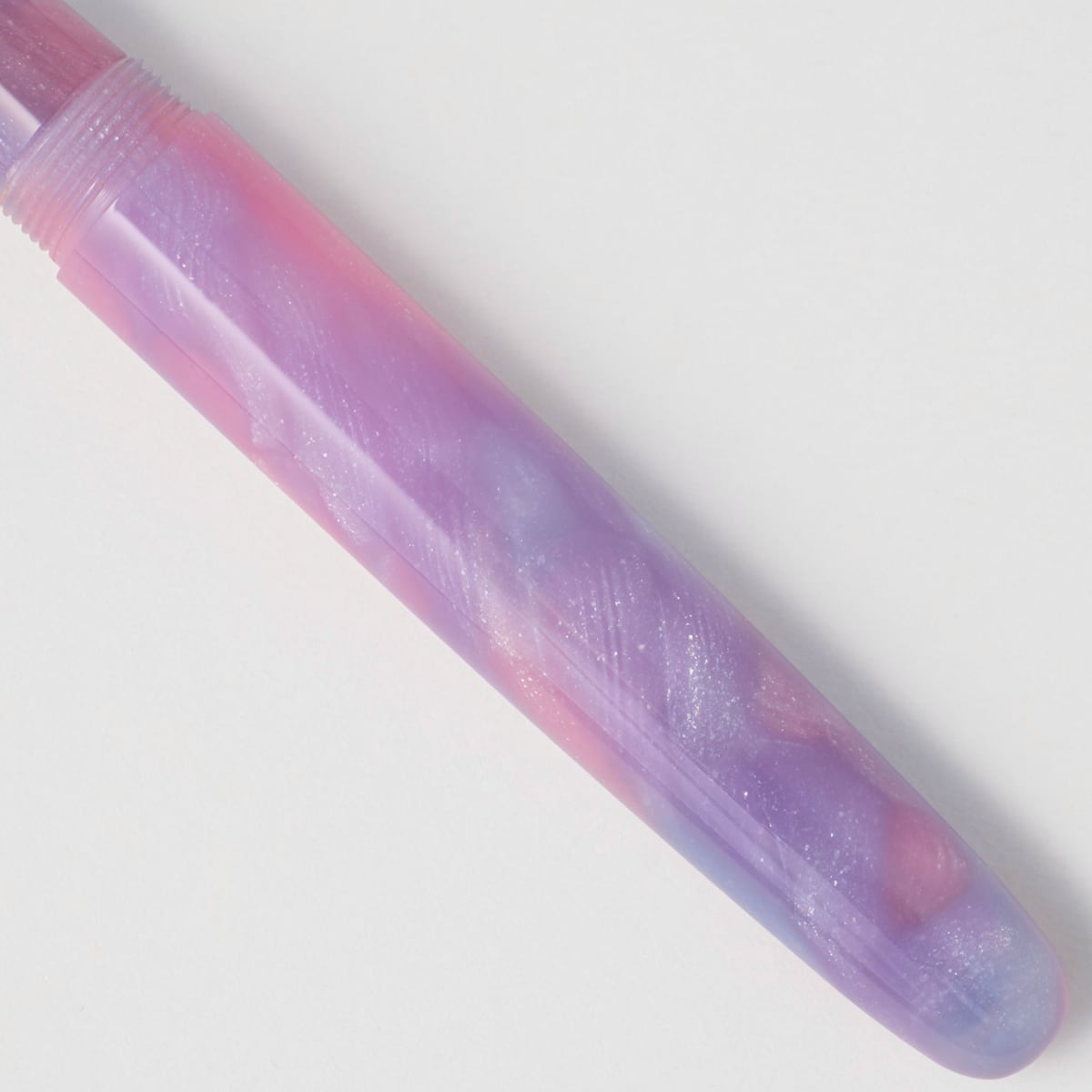 Wearingeul Preface A Dream Within a Dream Fountain Pen - Detail van de vulpen