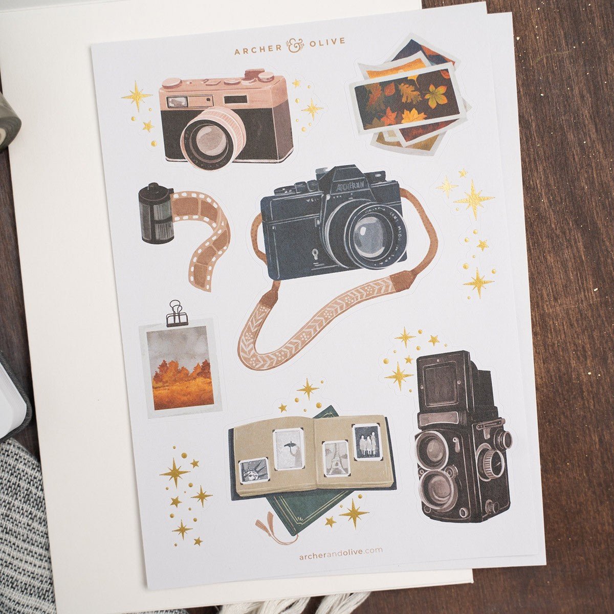 Archer & Olive Vintage Camera Stickers - 24Papershop