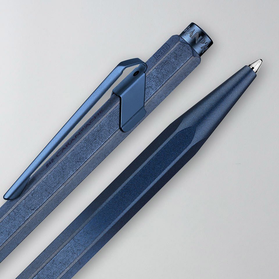 Caran d'Ache 849 Cosmic Blue Balpen - Blue - 24Papershop