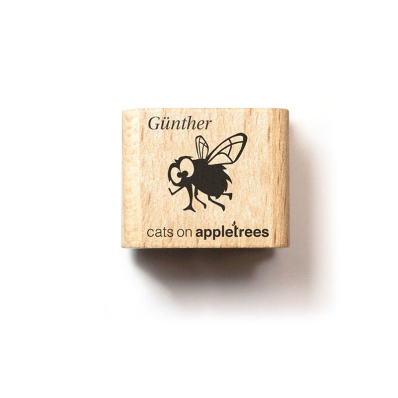 Cats on Appletrees Stamp Fly Günther - 24Papershop