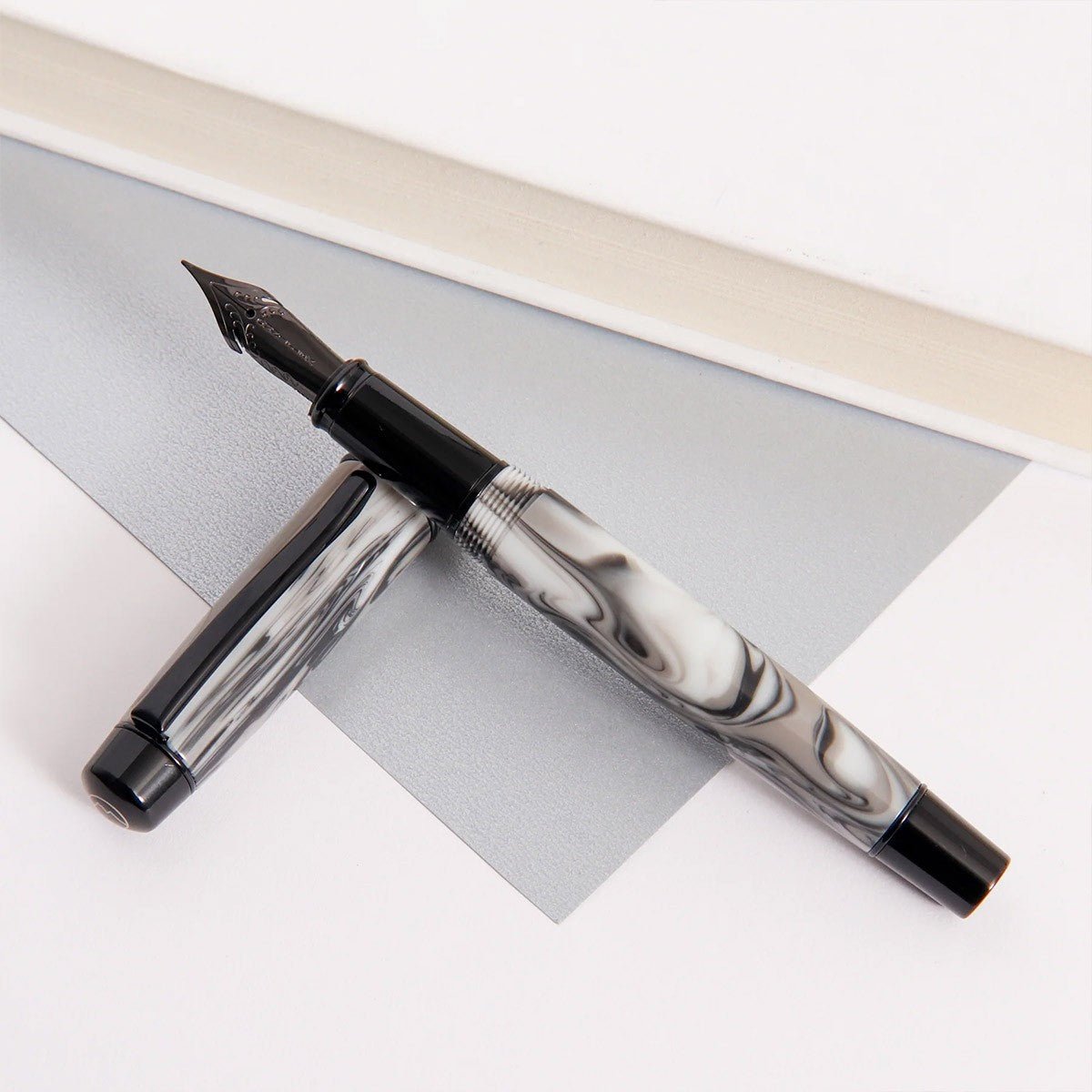 Monteverde Prima Vulpen - Swirl Grey - 24Papershop