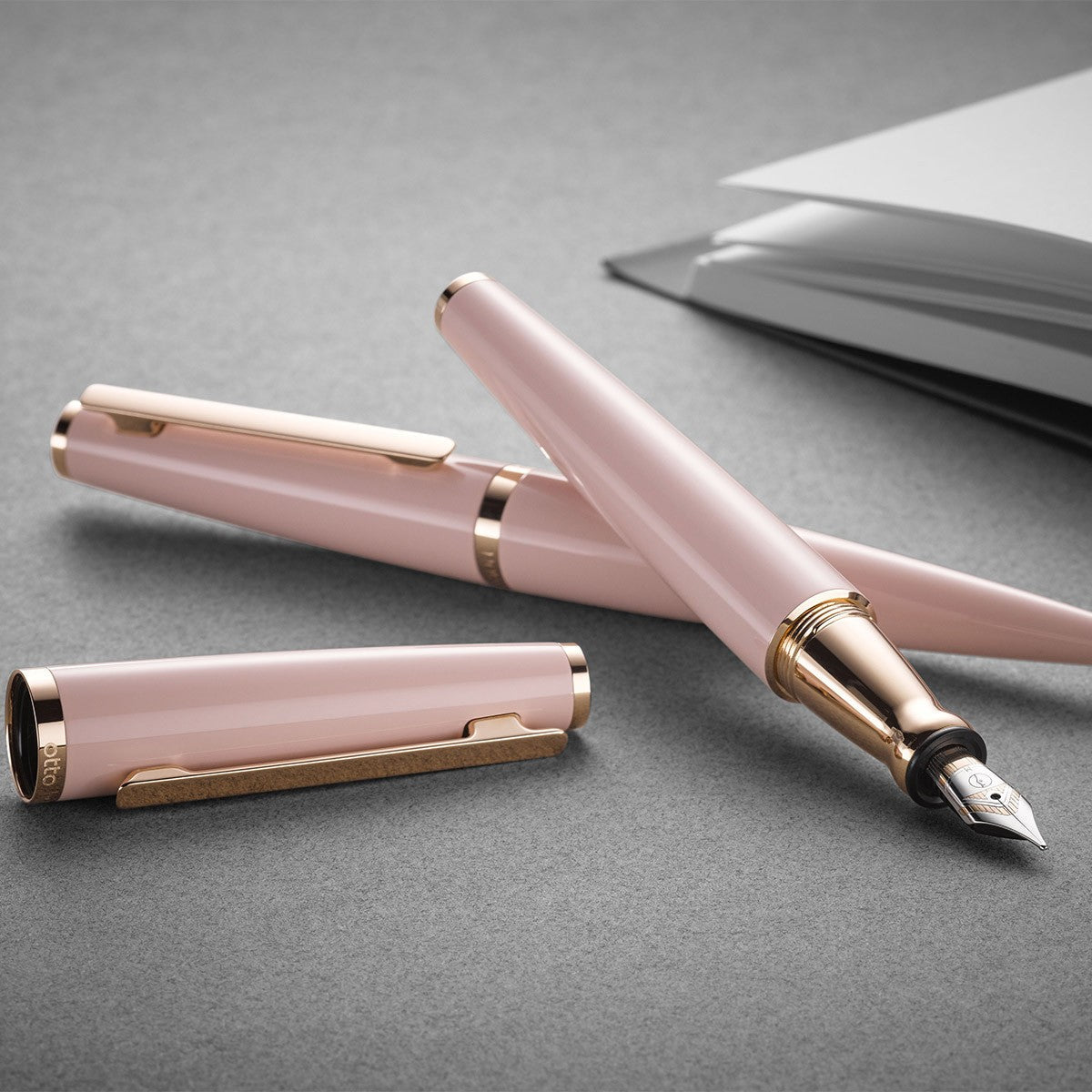 Otto Hutt Fountain Pen Design 06 - Shiny Pink - 24Papershop