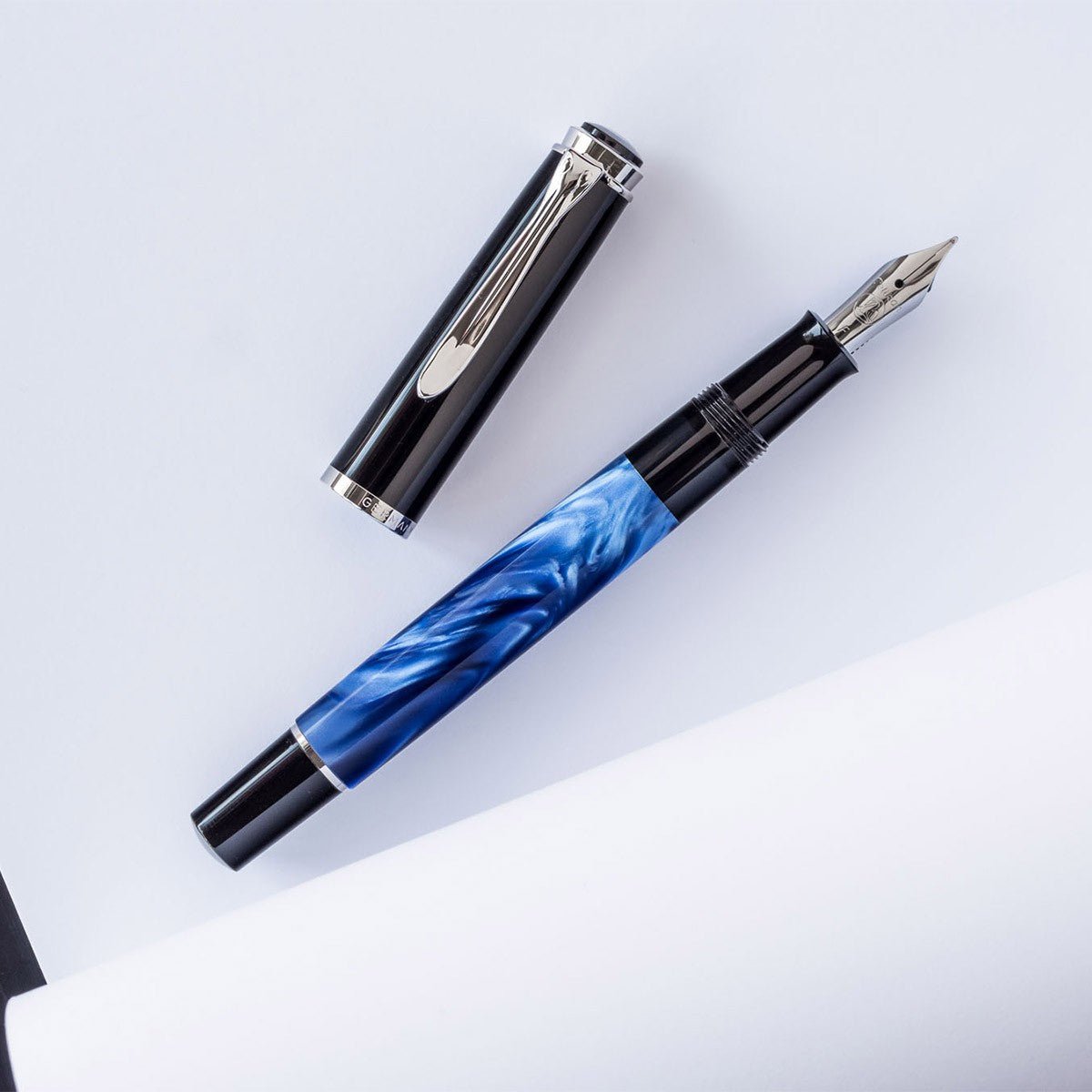 Pelikan Fountain Pen Classic M205 - Blue Marbled - 24Papershop