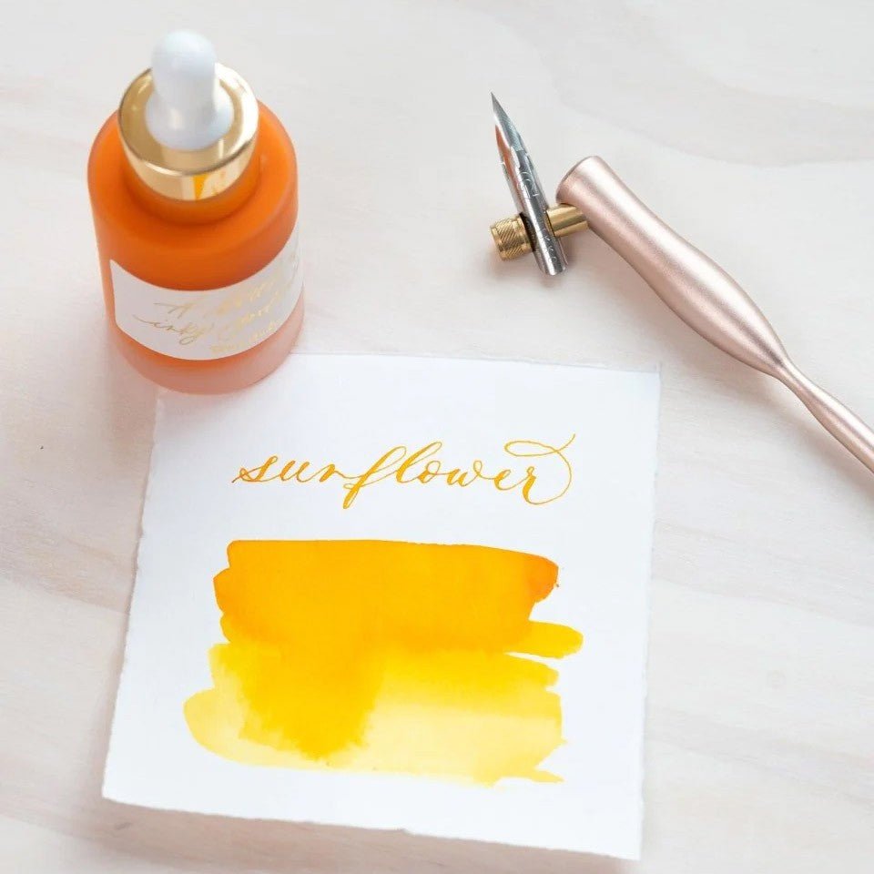 Tom's Studio Calligraphy Inkt 30ml - Sunflower - 24Papershop