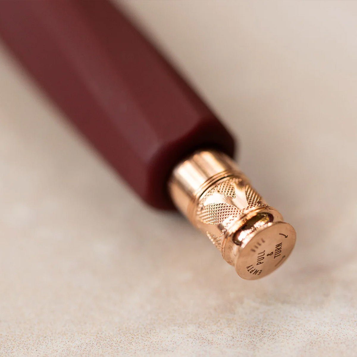 Visconti Fountain Pen Divina Matte - Bordeaux Medium - 24Papershop