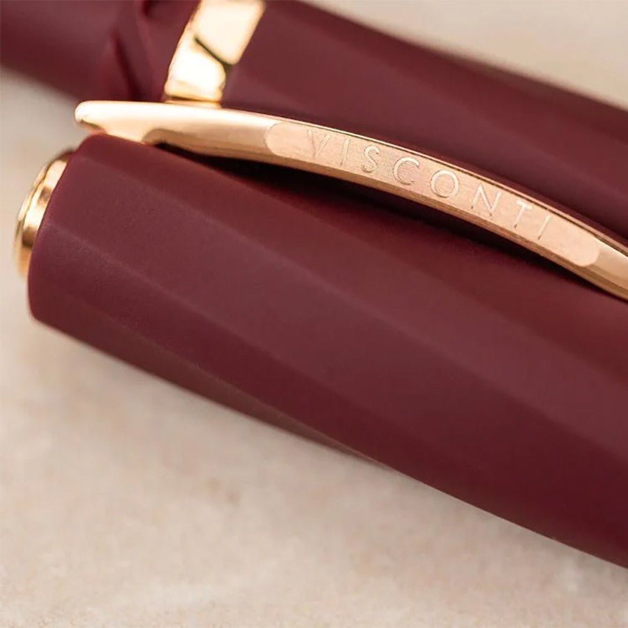 Visconti Fountain Pen Divina Matte - Bordeaux Medium - 24Papershop